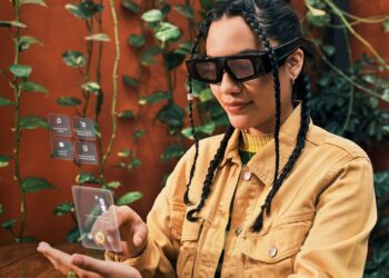 Snap Offers Discounted Spectacles AR Glasses for Students and Teachers